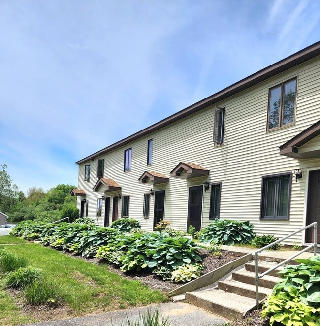 property at 3 Brook Front Ln
