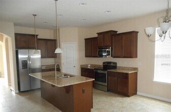 2343 Beacon Landing Cir in Orlando, FL - Building Photo - Building Photo