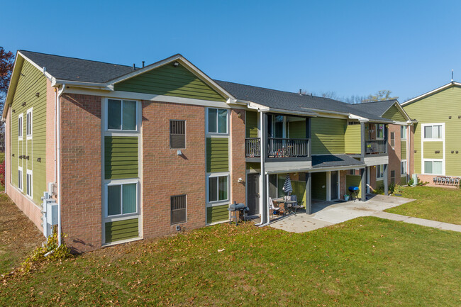 Oakridge Apartments photo'