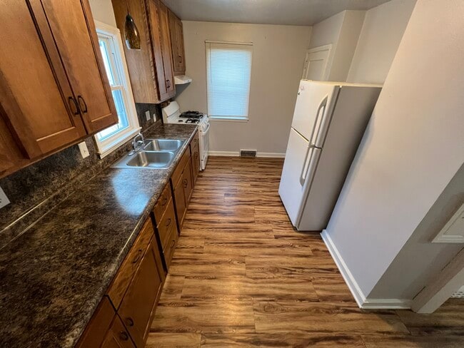 828 S 9th Ave in Wausau, WI - Building Photo - Building Photo