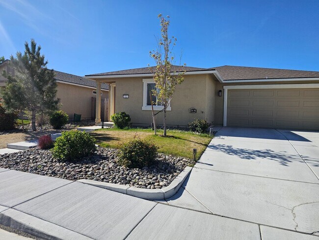 322 Double Spring Dr in Reno, NV - Building Photo - Building Photo