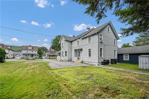 27 Kingston Ave in Port Jervis, NY - Building Photo - Building Photo