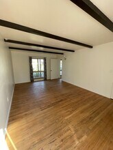 576 Blaisdell Dr in Claremont, CA - Foto de edificio - Building Photo