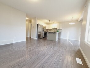 445 Brintnell Blvd NW in Edmonton, AB - Building Photo - Building Photo