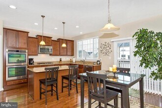 5028 Small Gains Wy in Frederick, MD - Building Photo - Building Photo