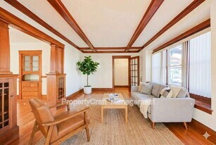 105 Marlboro St in Quincy, MA - Building Photo