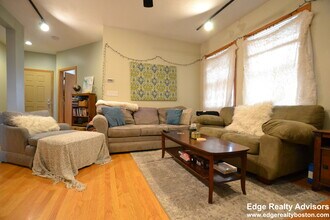 75 Easton St, Unit 1 in Boston, MA - Building Photo - Building Photo