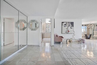 250 174th St, Unit 1205 in Sunny Isles Beach, FL - Building Photo - Building Photo