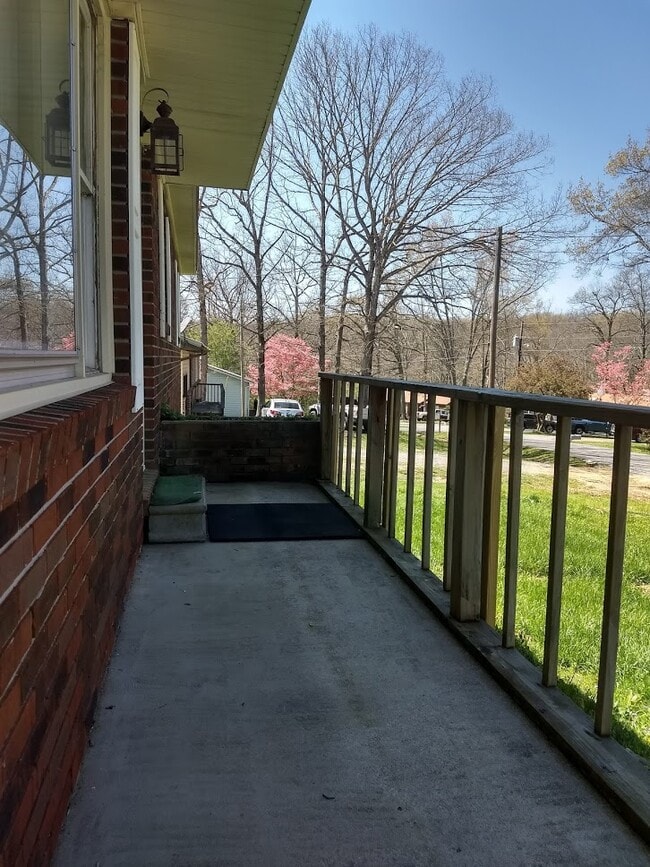 137 Prentice St in Crossville, TN - Building Photo - Building Photo