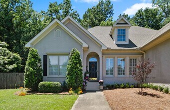 853 Pin Brook Ln in Tuscaloosa, AL - Building Photo - Building Photo