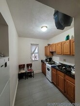 15 Scottfield Rd, Unit 4 in Boston, MA - Building Photo - Building Photo