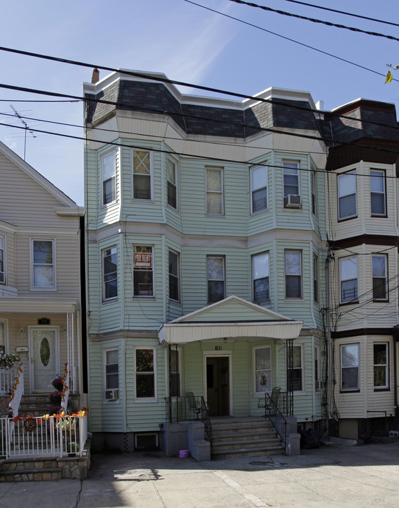 193 Winfield Ave in Jersey City, NJ - Building Photo