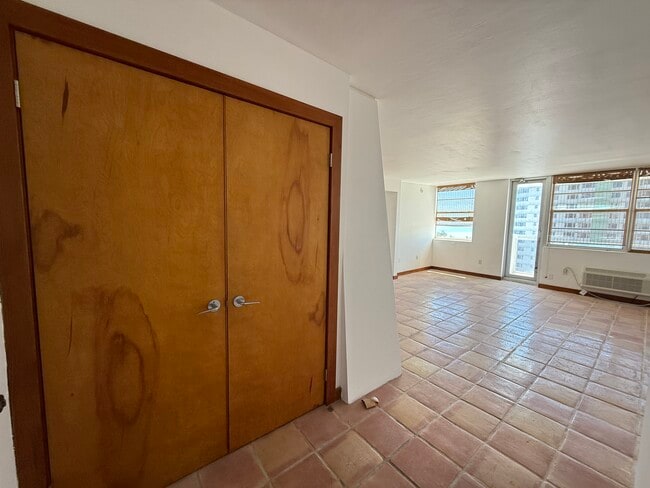 property at 5313 Collins Ave