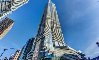 1 Bloor St E in Toronto, ON - Building Photo