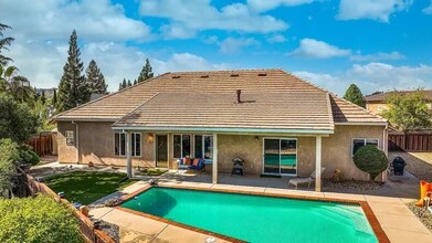 689 Saint Andrews Rd in Valley Springs, CA - Building Photo - Building Photo