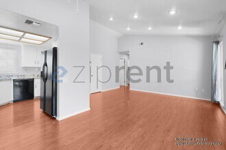 5324 Vichy Cir in Antelope, CA - Building Photo - Building Photo