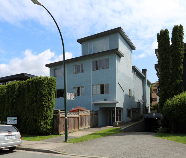 Matis Apartments in Vancouver, BC - Building Photo - Primary Photo