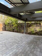 829 La Para Ave in Palo Alto, CA - Building Photo - Building Photo