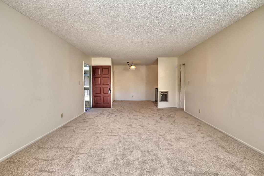 5518 Armitos Ave in Goleta, CA - Building Photo
