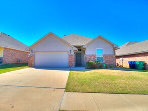 8312 NW 140th St in Oklahoma City, OK - Building Photo - Building Photo