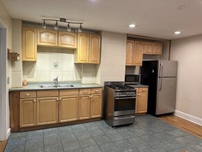 45 Lexington St, Unit #1 in Boston, MA - Building Photo - Building Photo