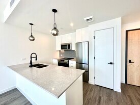 130 NE 23rd St, Unit A5 in Miami, FL - Building Photo