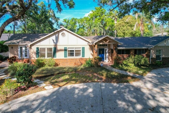 property at 1905 Seminole Trail