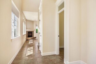 1512-1514 Hartell St in Medford, OR - Building Photo - Building Photo