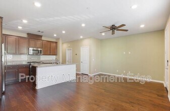 40358 Calle Real in Murrieta, CA - Building Photo - Building Photo