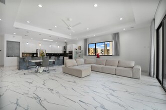 238 SE 2nd Ter in Dania Beach, FL - Building Photo - Building Photo