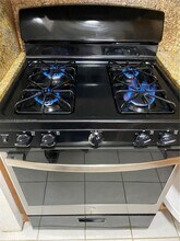 1300 W 47th Pl in Hialeah, FL - Building Photo - Building Photo