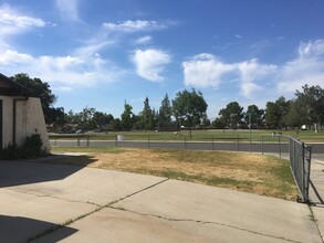 3708 Caldwell Dr in Bakersfield, CA - Building Photo - Building Photo