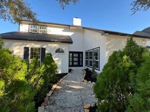 3203 Country Club Blvd in Stafford, TX - Building Photo - Building Photo