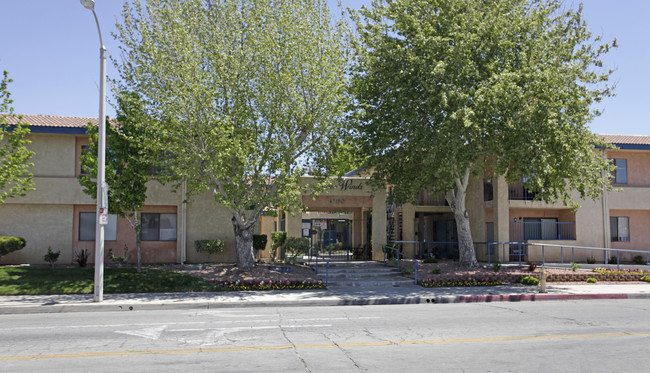 Silver Winds Senior Apartments in Lancaster, CA - Building Photo - Building Photo