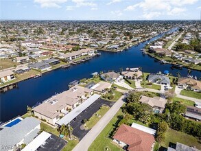 3612 SE 12th Ave in Cape Coral, FL - Building Photo - Building Photo