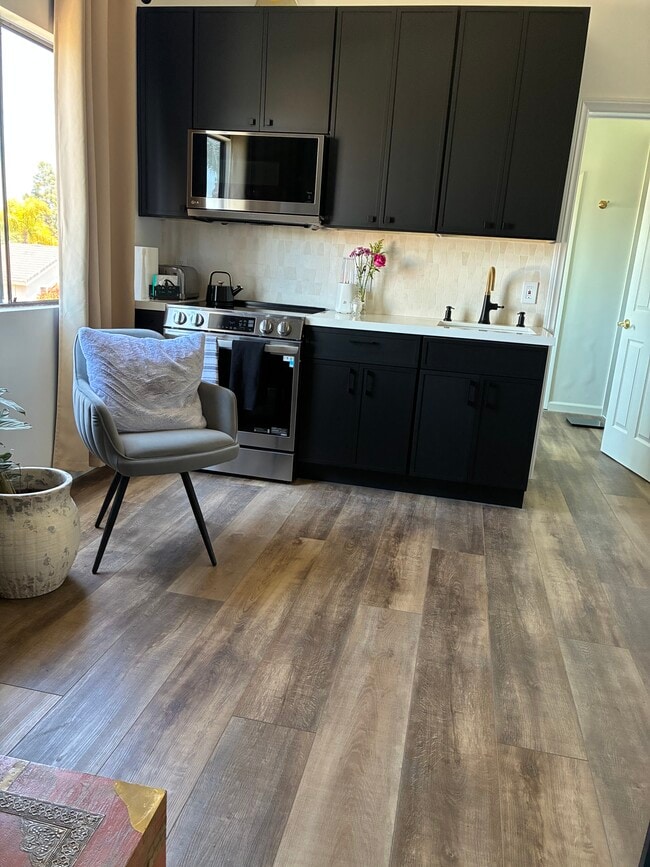 1133 La Tortuga Dr, Unit Studio