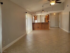 14807 Crooked Pond Ct in Ft. Myers, FL - Building Photo - Building Photo