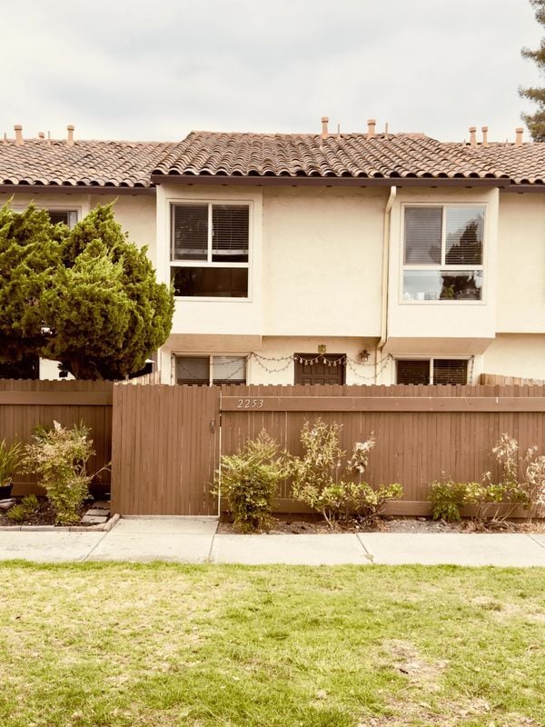 2253 Kalenda Common in Fremont, CA - Building Photo - Building Photo