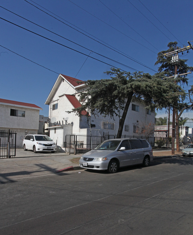 1277 N Ardmor Ave in Los Angeles, CA - Building Photo - Building Photo