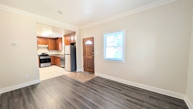 417 11th St in Sacramento, CA - Building Photo - Building Photo