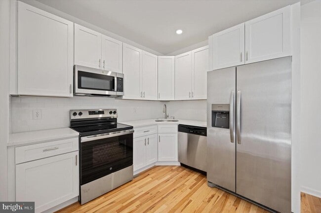 property at 1645 N Marshall St