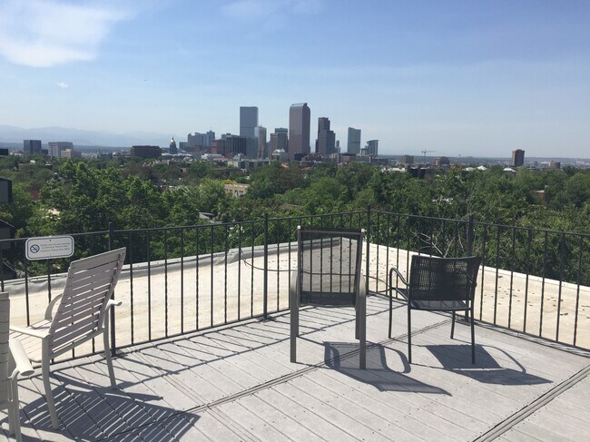 1090 N. Lafayette St, Unit 305 in Denver, CO - Building Photo - Building Photo
