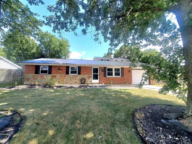 1565 Green Rd in New Haven, IN - Building Photo - Building Photo