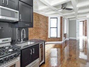 5 W 103rd St, Unit 1E in New York, NY - Foto de edificio - Building Photo