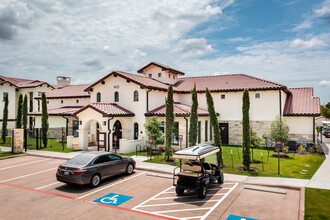 Pioneer Hill in Austin, TX - Foto de edificio - Building Photo