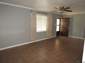 907 W Sears Ave in Artesia, NM - Building Photo - Building Photo