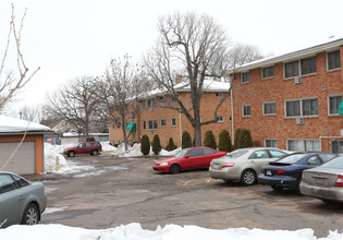 Unity View Apartments in Fridley, MN - Building Photo - Building Photo