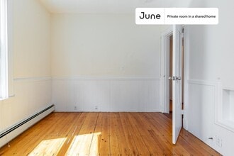 Room in Shared 4 bed/1.5 bath home in Boston, MA - Building Photo - Building Photo
