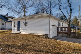 9204 Huiskamp Ave in Jennings, MO - Building Photo - Building Photo