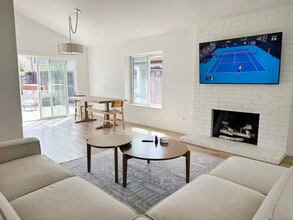 2940 Luff Ct in Oxnard, CA - Building Photo - Building Photo